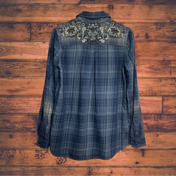 5āfor $25š„Free People Stevie's Embellished Plaid Shirt XS - Picture 3 of 8